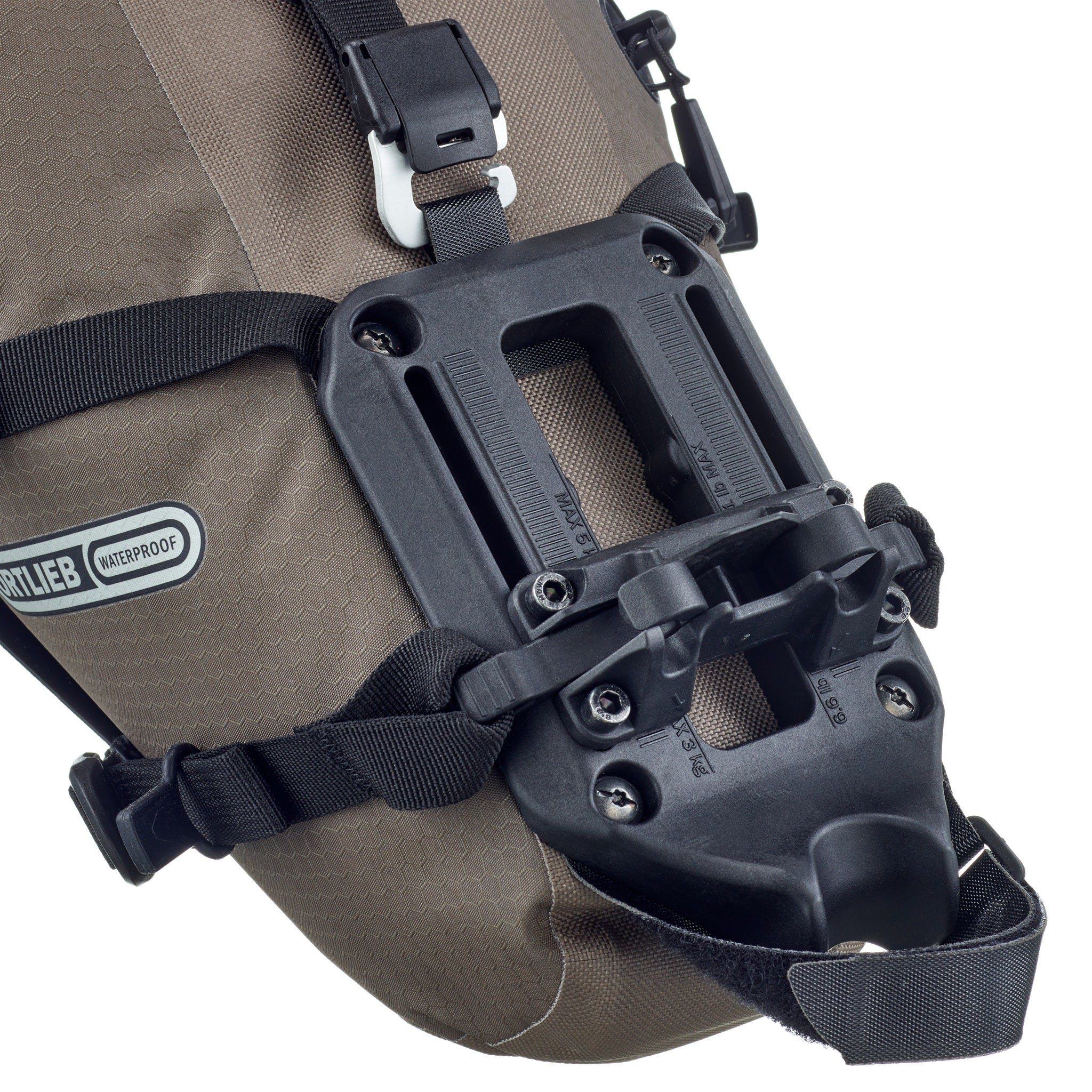 Detail of ORTLIEB Seat-Pack QR in dark-sand showing compression strap and valve