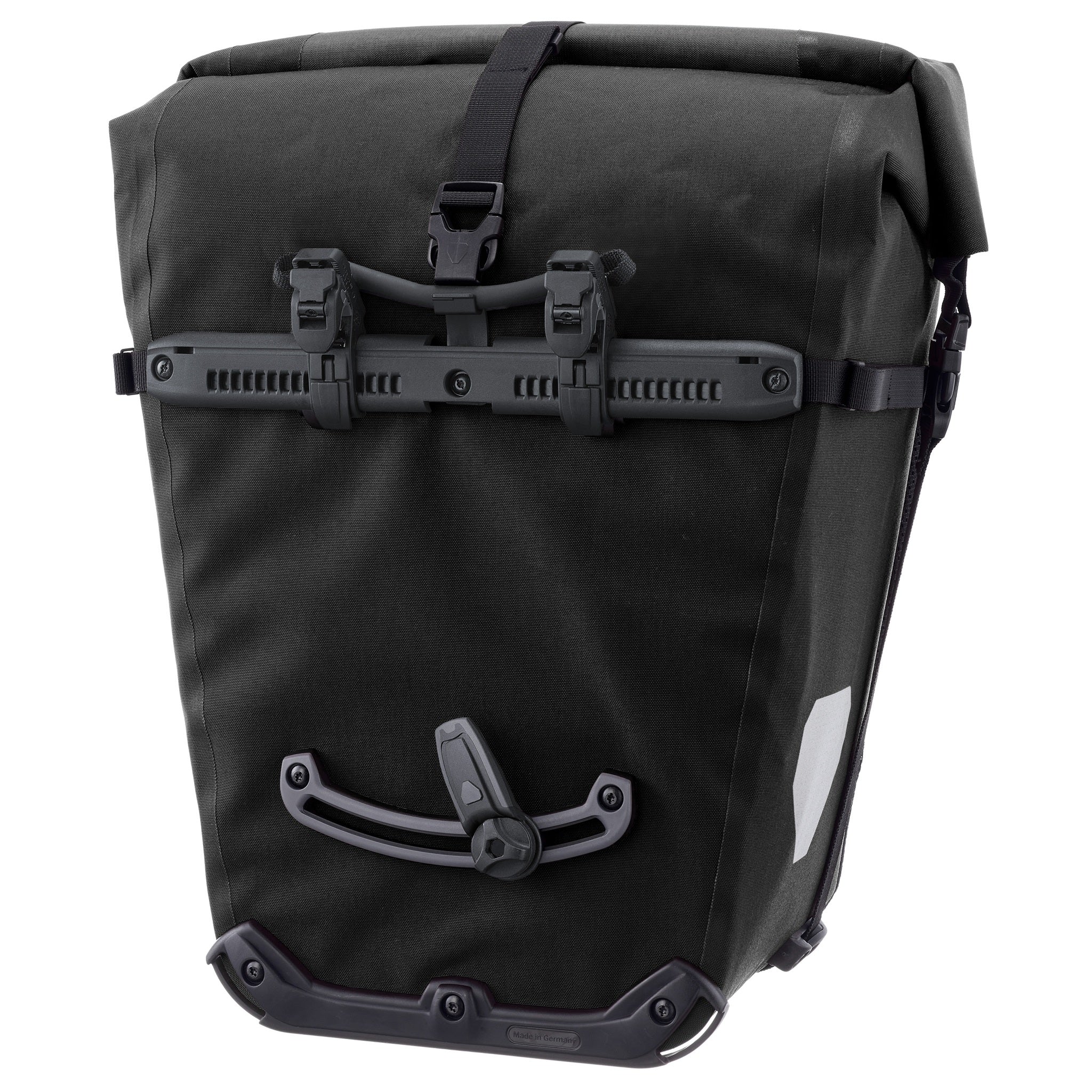 Rear view of ORTLIEB Back-Roller XL Plus QL2.2 in granite - black with Quick-Lock2.2 mounting system