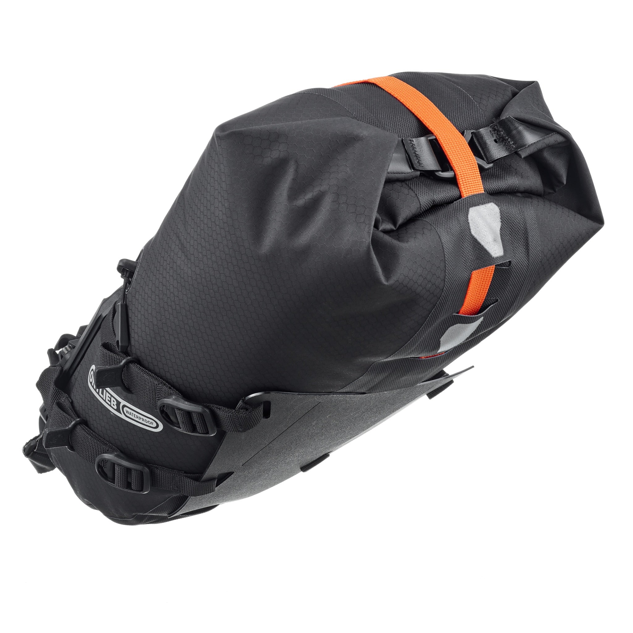 Rear view of ORTLIEB Seat-Pack QR in black-matt with reflective elements and protective plate
