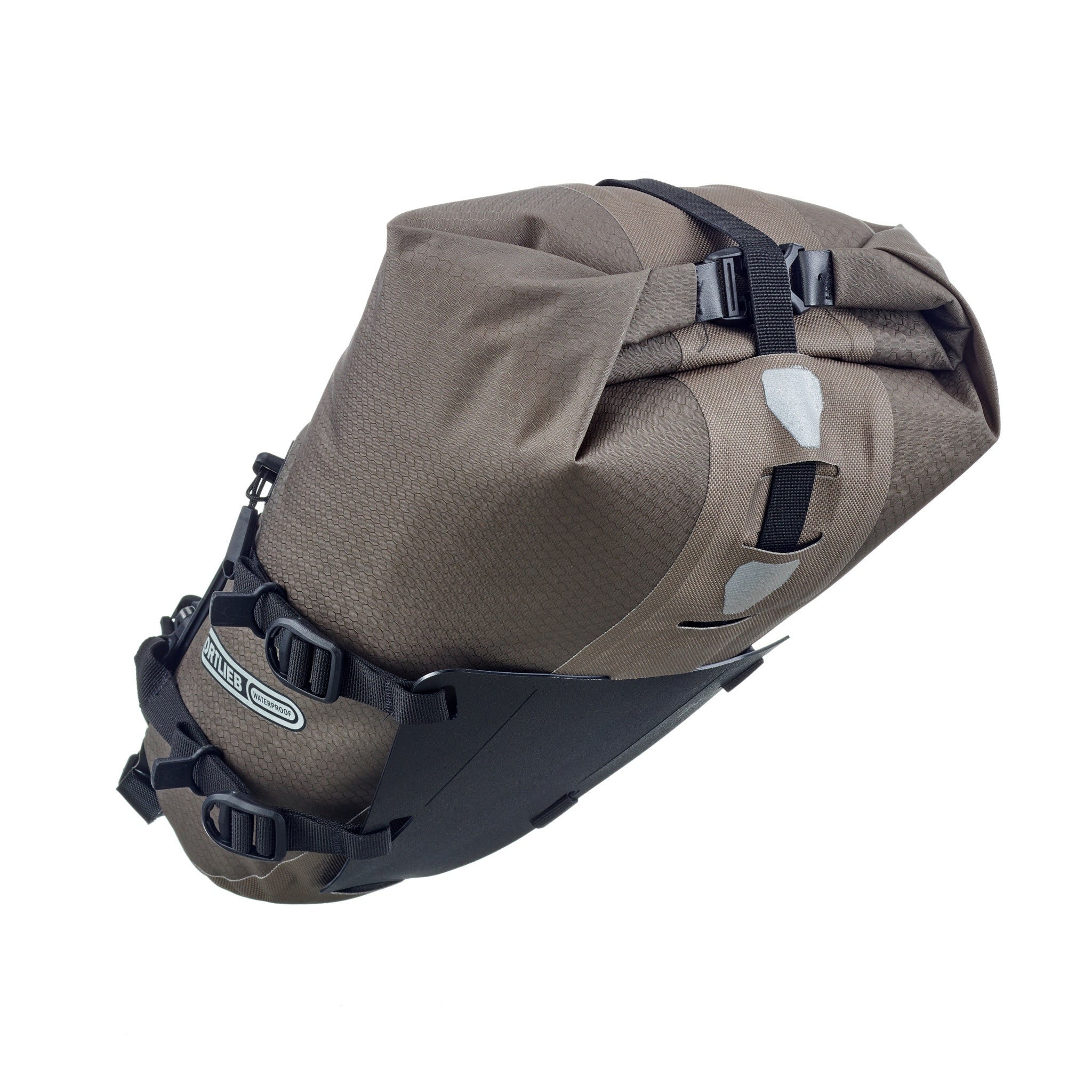 Rear view of ORTLIEB Seat-Pack QR in dark-sand with reflective elements and protective plate