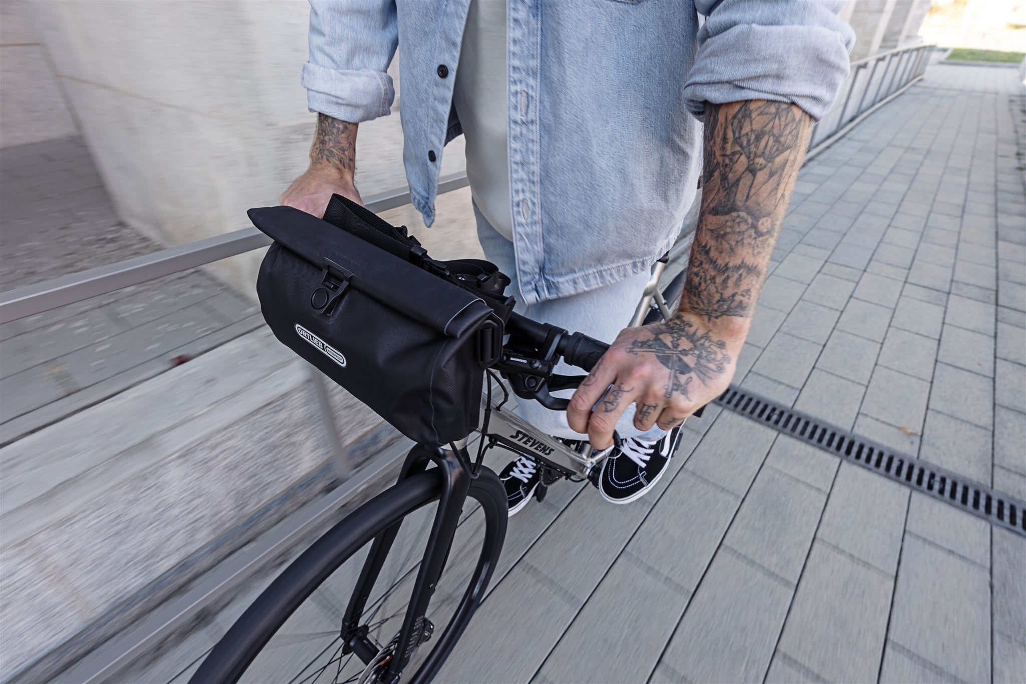 ORTLIEB(オルトリーブ) ヴェロスリング フロントバッグ Velo-Sling Flex | ORTLIEB